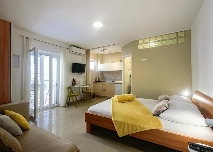 With Parking Space - 20700 * Makarska