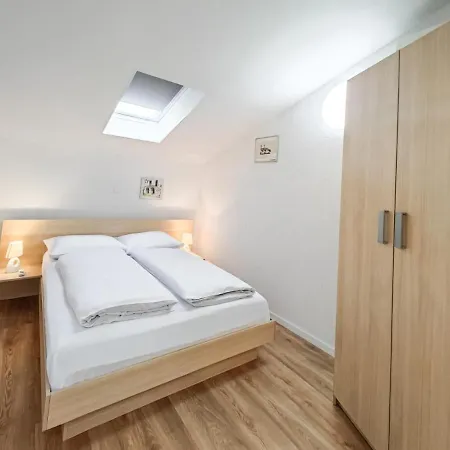 With A Parking Space - 20700 Apartment Makarska